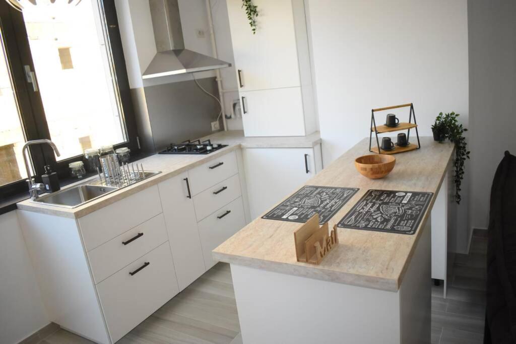 Apartment By The Lake With A View Mamaia Buitenkant foto