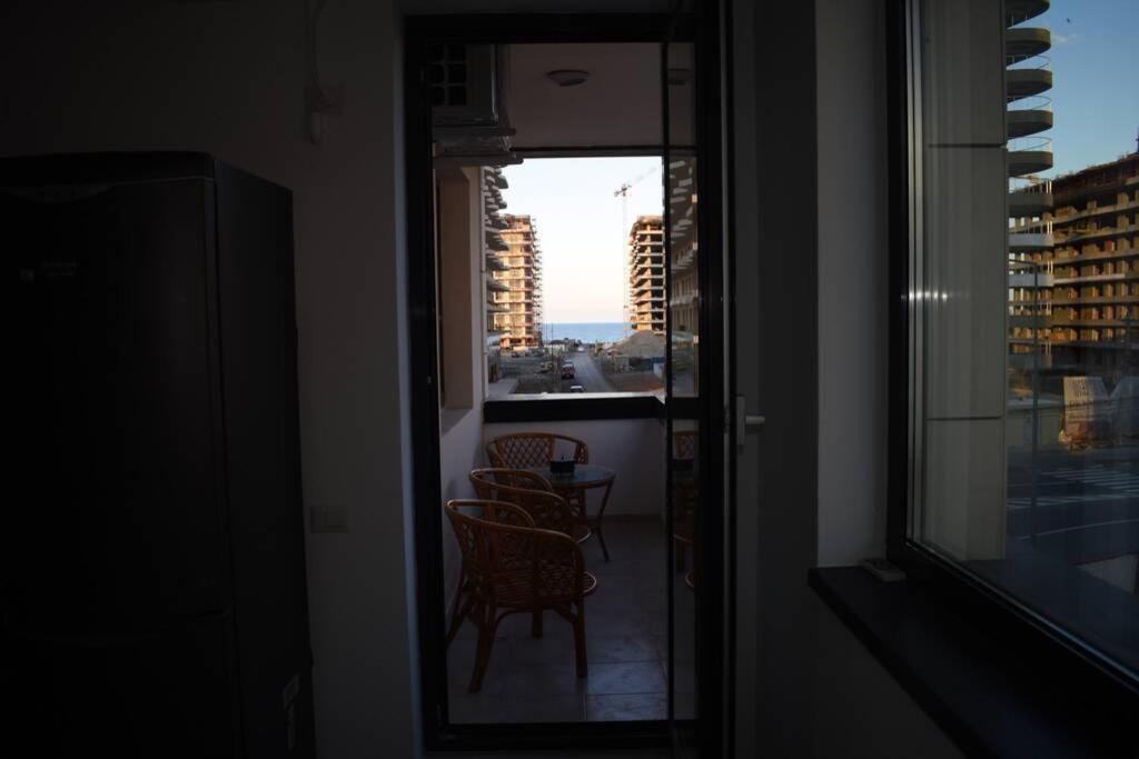 Apartment By The Lake With A View Mamaia Buitenkant foto